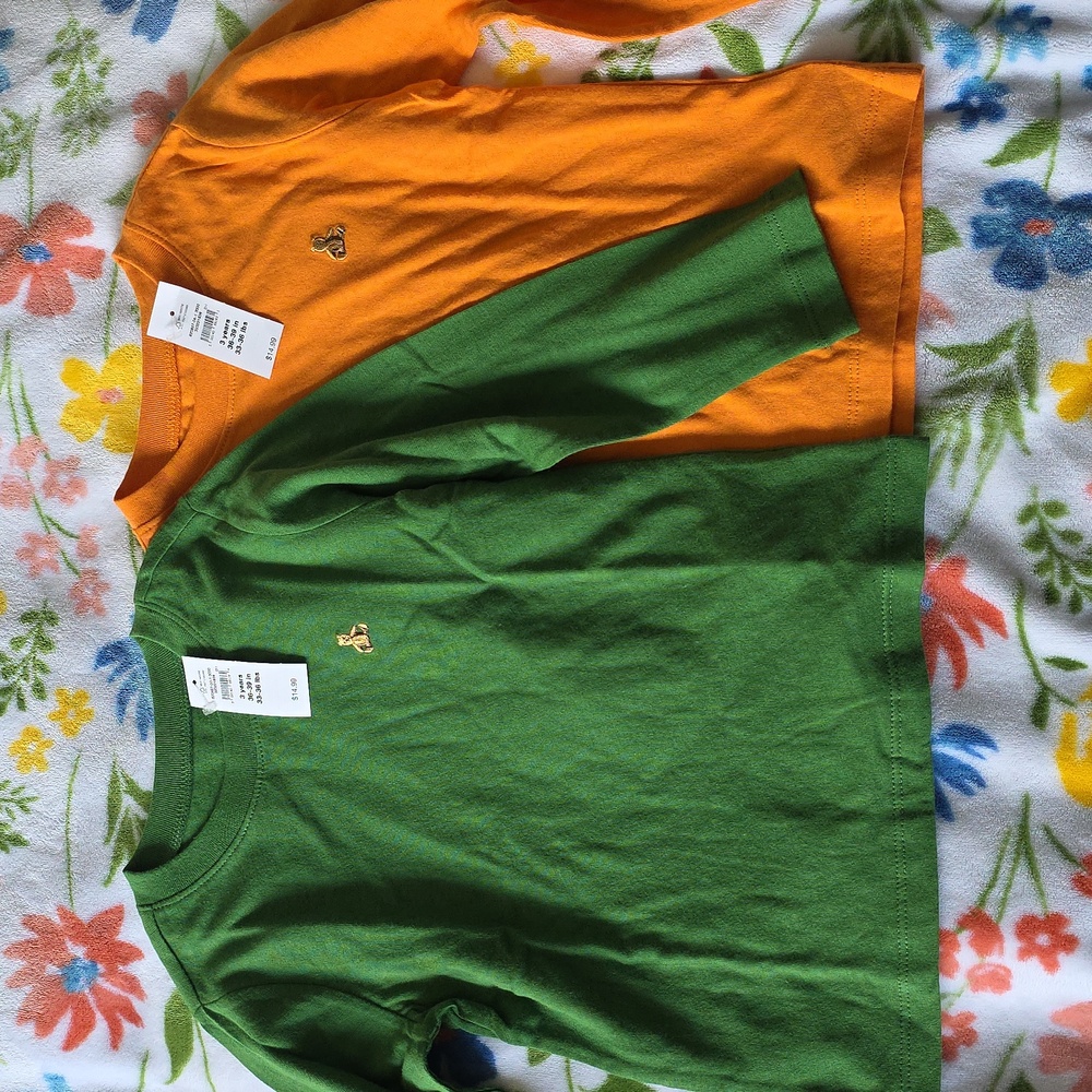 GAP Green and Orange Long Sleeve Shirts